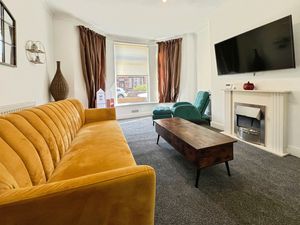 Lounge- click for photo gallery